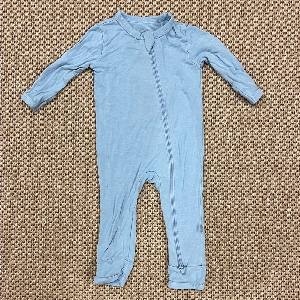 Kyte BABY Sky Blue One Piece Onesie Zippered Romper